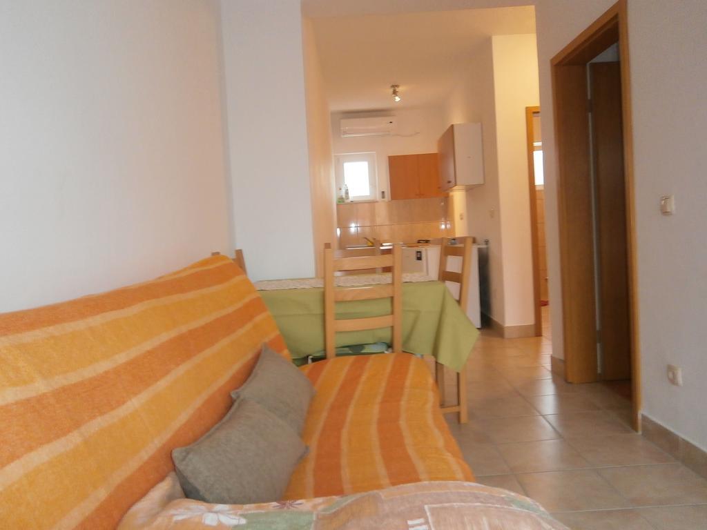 Apartment Maja Vodice Zimmer foto
