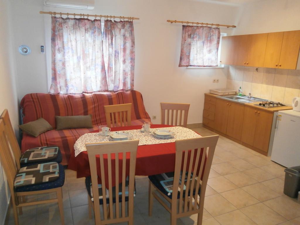 Apartment Maja Vodice Zimmer foto